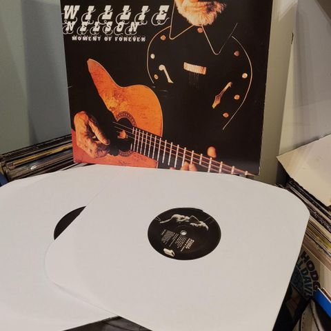 Willie Nelson moment of forever 2lp etched 1 side