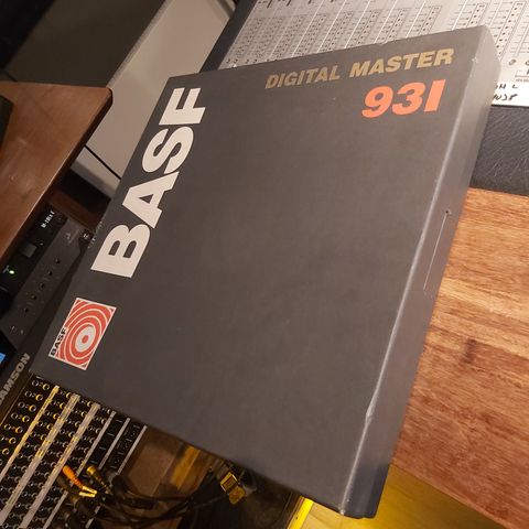 BASF 1" digital master 931 14"