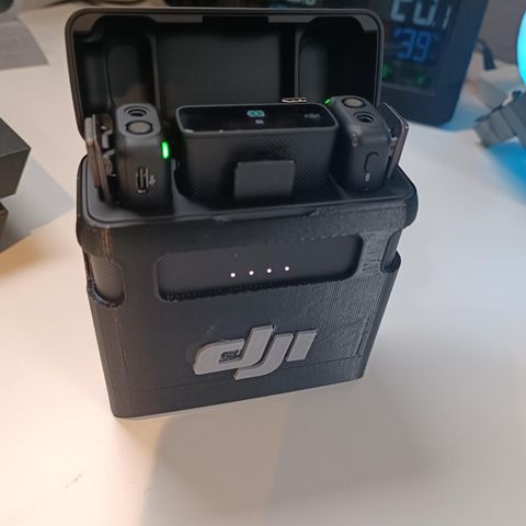 Storeg box for DJI mic system, including place for all the extra stuff