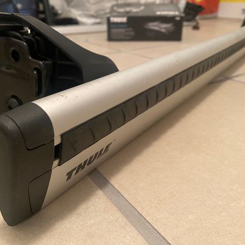 Thule WingBar Edge + Kit med lås