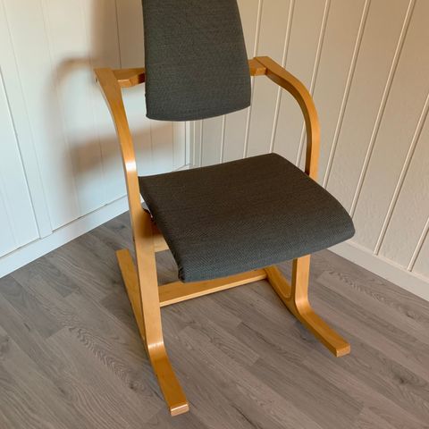 Varier/Stokke Actulum stol