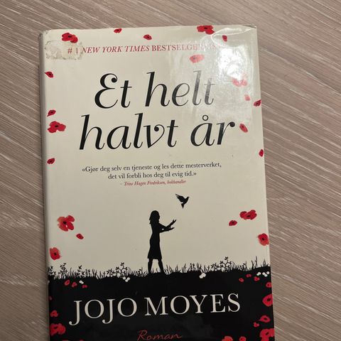 Et helt halvt år, av mojo moyes