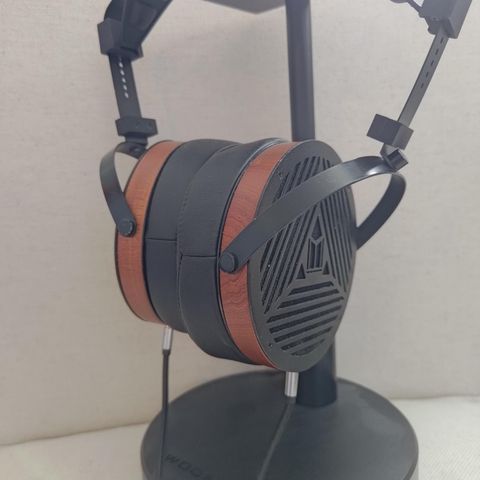 Monolith m1060 v2 Selges