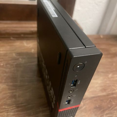 stasjonær PC/ Lenovo ThinkCentre M700, i3-6100T, 256gb Ssd, 8GB DDR4 ram