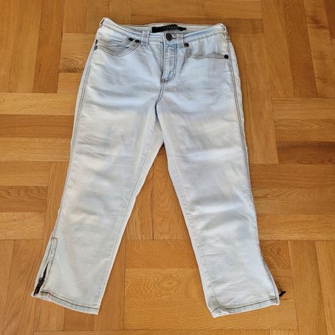 Denim capri bukse str. 40