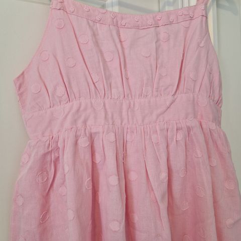 Søt rosa kjole
