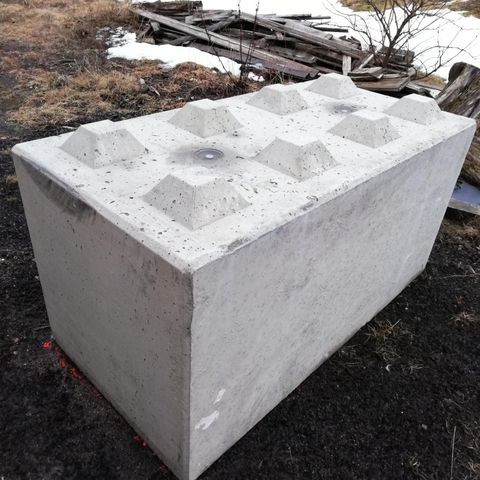 4 Nye betongblokk 1600x800x800mm