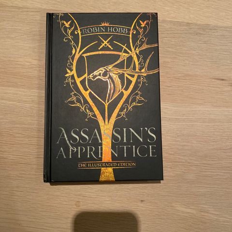 Assassins Apprentice - The illustrated edition - Signert av Robin Hobb
