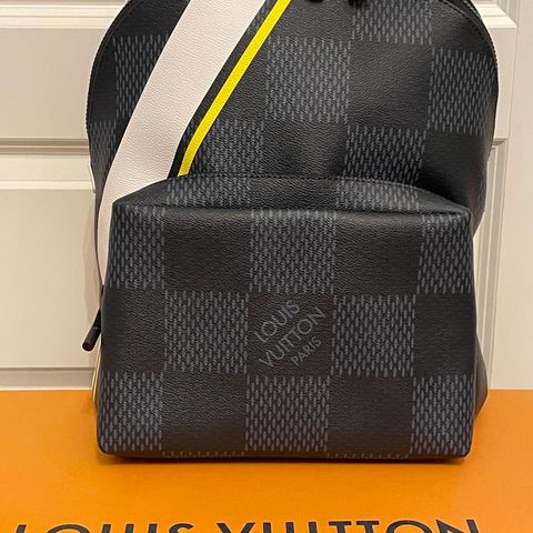 LOUIS VUITTON Damier Cobalt Latitude America's Cup Apollo Backpack