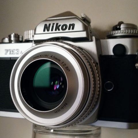 Nikon FM3A + Nikkor 45mm f/2.8p