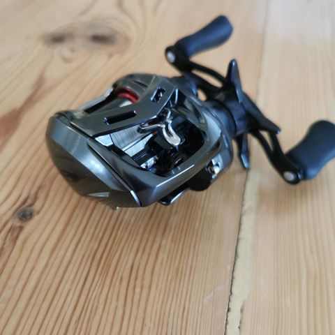 Sparsommelig brukt Daiwa Alphas Air.