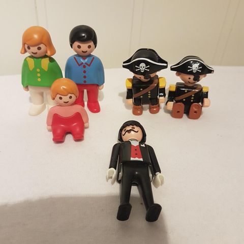 6 stk Figurer, Playmobil + Sjørøvere samlet til 129kr