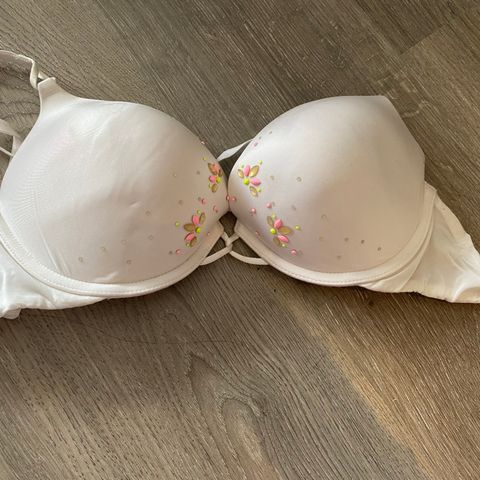 Victoria secret bh 34c