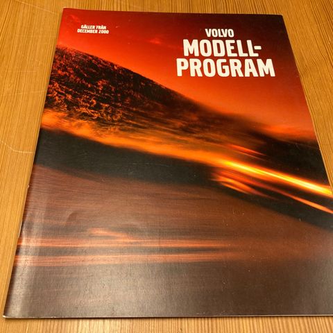 BILBROSJYRE - VOLVO MODELLPROGRAM 2001