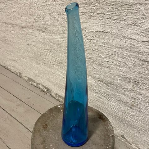 Blå vase (Hadeland glassverk)