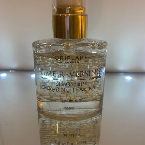 Oriflame Time Reversing SkinGenist Day & Night Essence 30ml