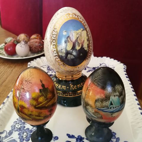 Håndmalte kunst påske egg, signert.