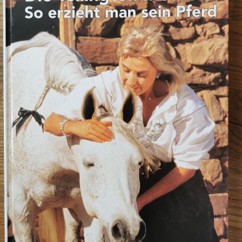 Tyske hestebøker selges rimelig