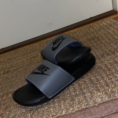 Nike slippers