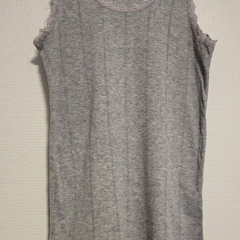 Gray tank top