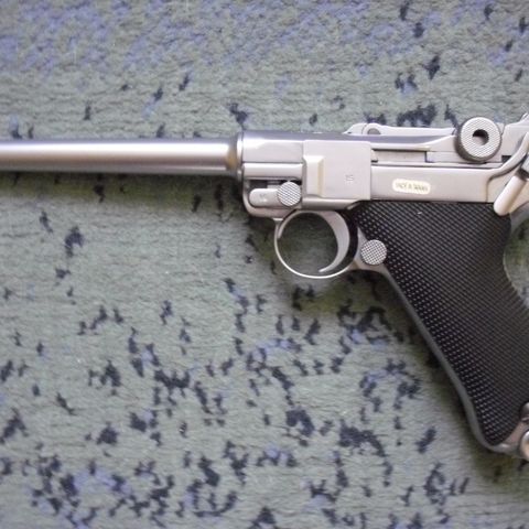 Softgun Luger P 08 Marine utgaven.