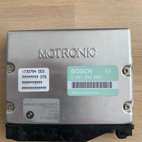 Motorstyring (ECU) til BMW E34. Bosch 0 261 200 403.