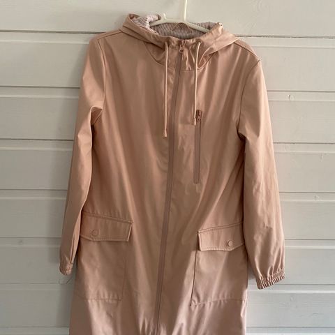 Regnkåpe fra Zara Basic. XS