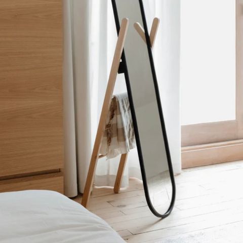 Umbra Hub Floor mirror