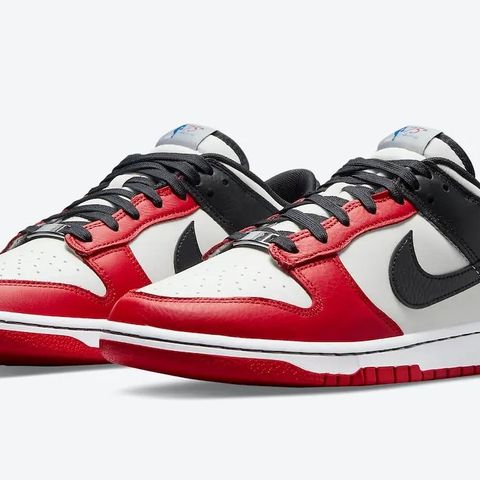 Nike Dunk Low "EMB 75th Anniversary Chicago" Str 42,5