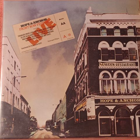 PENT BEHANDLEDE VINYL LP PLATER SELGES. Del 6. Various Artists.- Samlealbum.