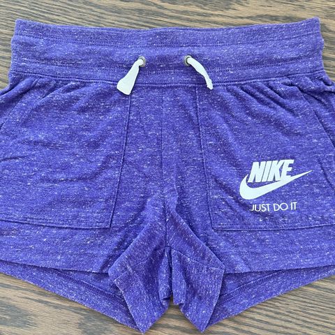 Nike shorts str xs