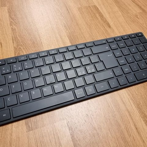 Microsoft Designer Bluetooth Keyboard