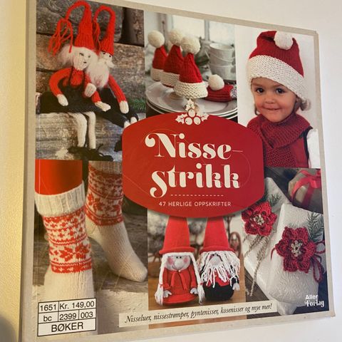 Strikkebok nisse strikk