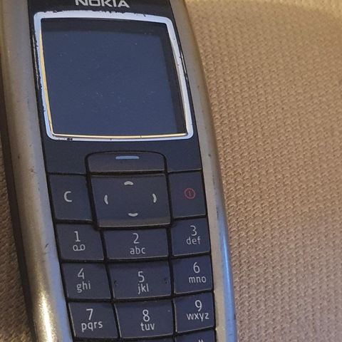 Vintage Nokia 2600