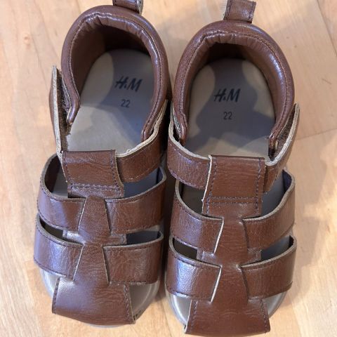 H&M brune sandaler str22 ubrukt