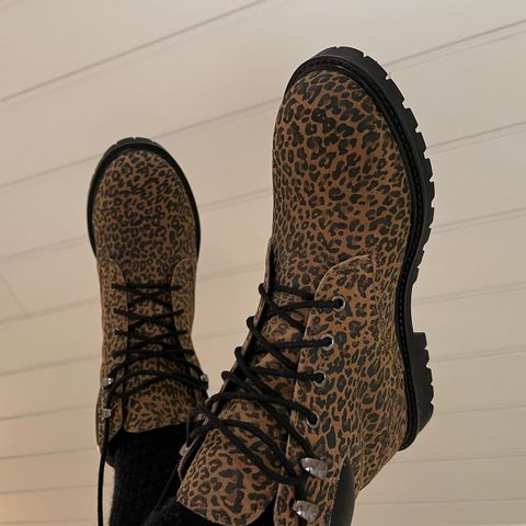 Leopard boots/ støvletter, str 38