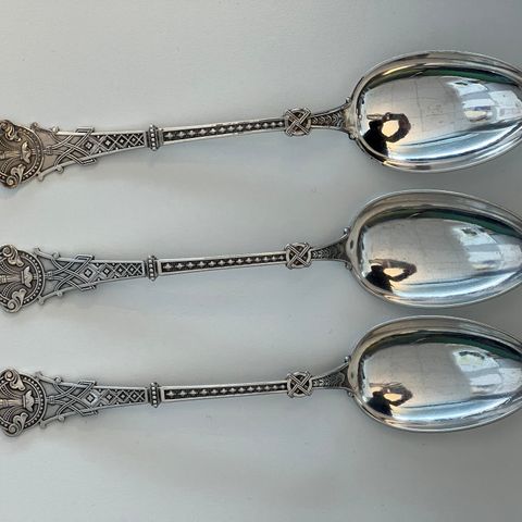 Facon 900 store spiseskjeer i sølv. 21,5 cm