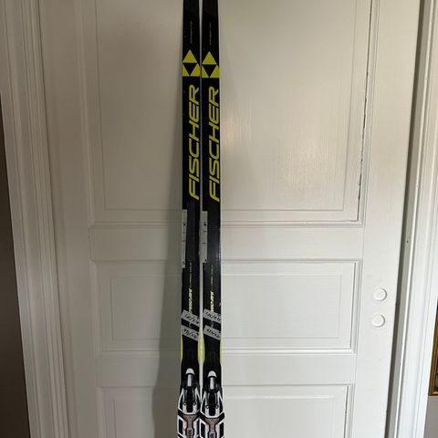 Fischer speedmax klassisk ski