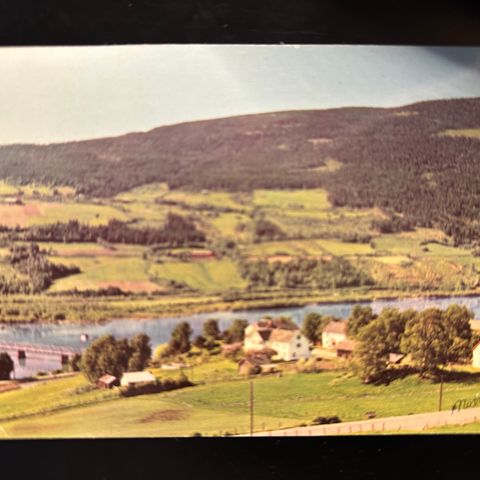 Gudbrandsdalens Folkehøgskole, Hundorp (2046 E)