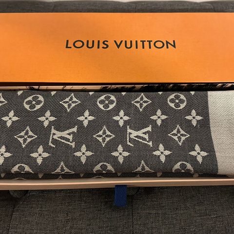 Louis Vuitton skjerf