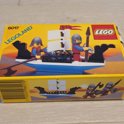 NY - Lego 6017 King's Oarsmen fra Lego Castle Lion Knights serien
