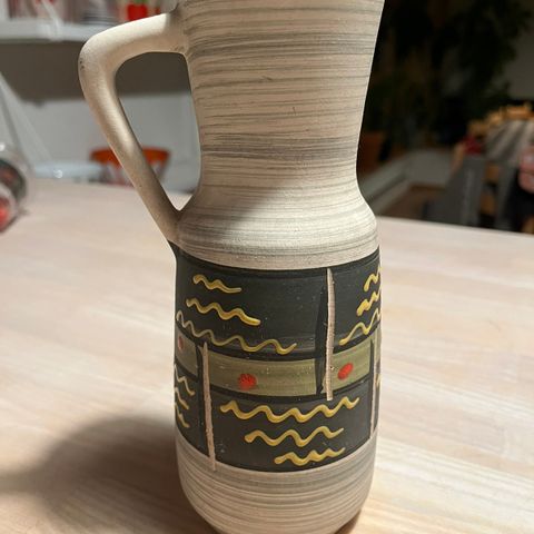 Retro vase i keramikk