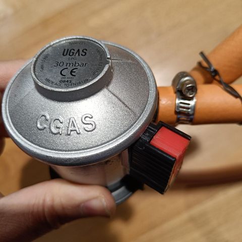 adapterslange og regulator til 5/10KG gassflasker