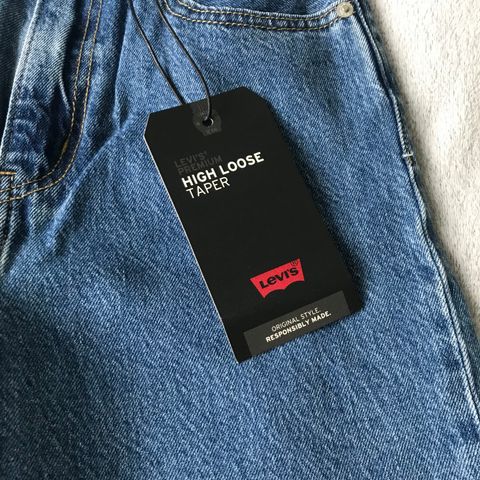 Helt ny Levis  jeans High loose taper 24/27