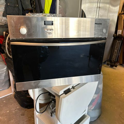 Har 2 Miele Classic dampovn (1500kr pr stk)