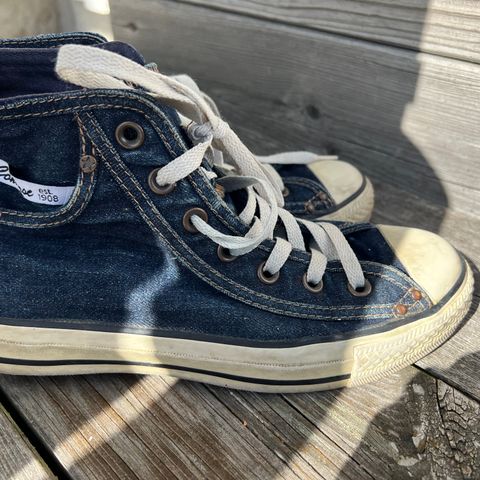 Converse denim