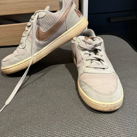 Nike sneakers str 40,5