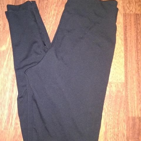 Svart leggings med glidelås fra H&M str. S/M - kraftig & elastisk stoff