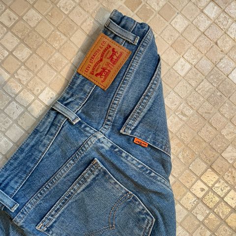 Levis jeans