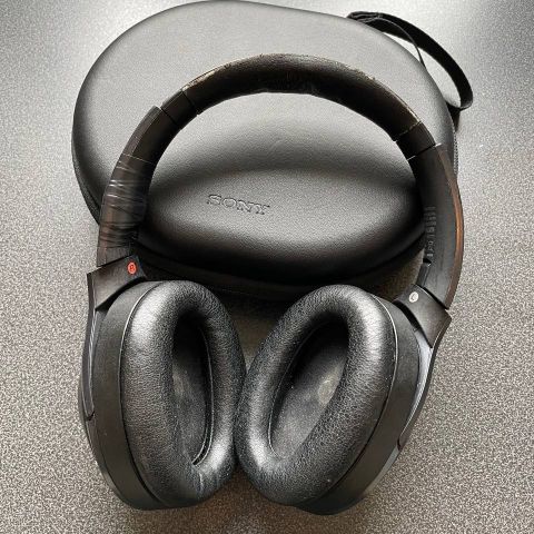 Sony MDR-1000X